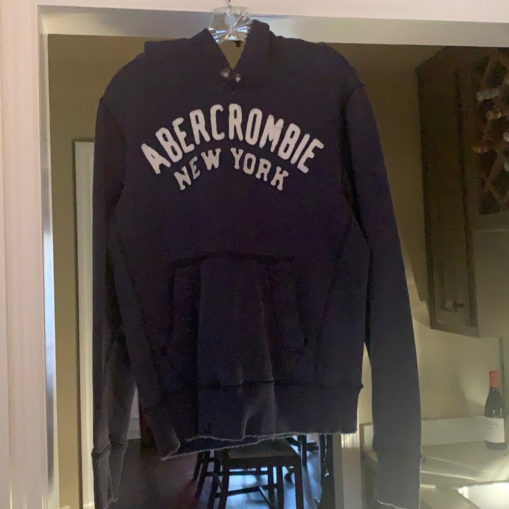 Men’s Abercrombie & Fitch Size M Navy with White Letters!